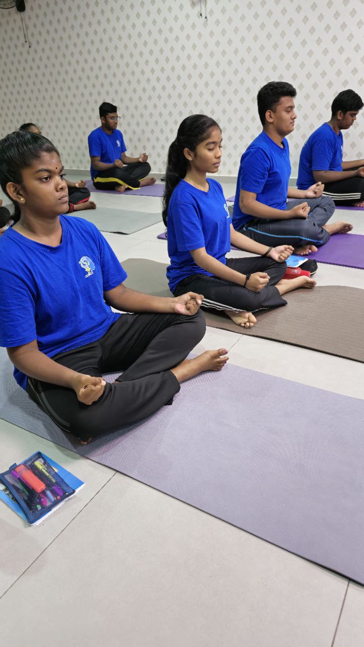 Students in Achievers Mind Academy shirts during a Super Memory Programme group session